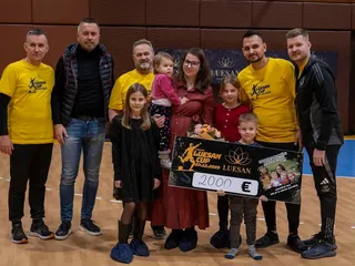 Účastníci turnaja vyzbierali pre rodinu, ktorá prišla o otca, dvetisíc eur.