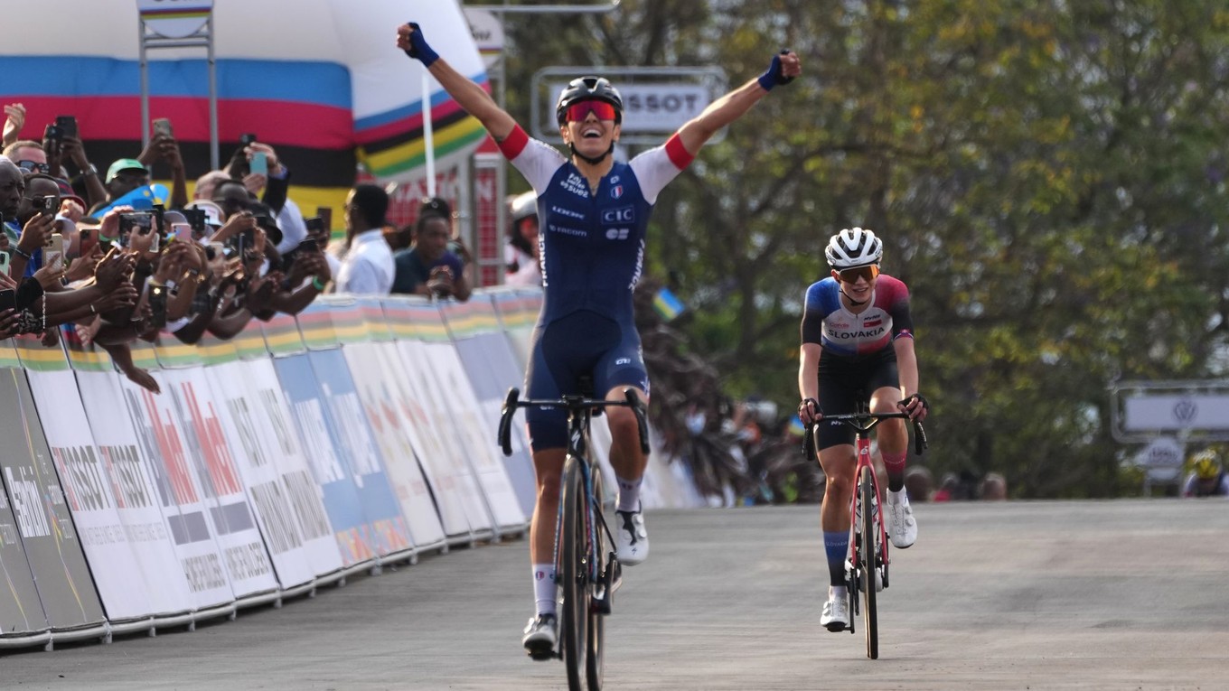 Francúzka Célia Geryová vyhráva MS do 23 rokov pred striebornou Viktóriou Chladoňovou.