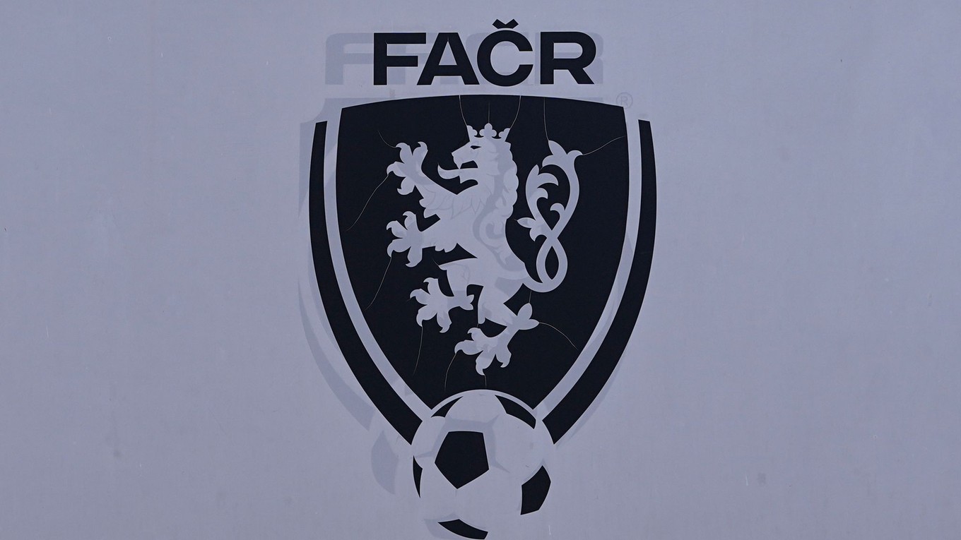 WA 5 Praha - Na snímke logo Futbalovej asociácie Českej republiky (FAČR).