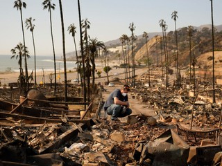 Situácia po požiari v Pacific Palisades.