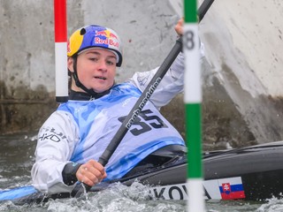 Slovenská vodná slalomárka Zuzana Paňková v semifinálovej jazde počas pretekov v kategórii K1.