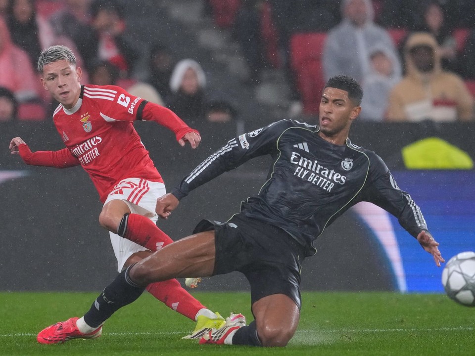 Gianluca Prestianni a Jude Bellingham.