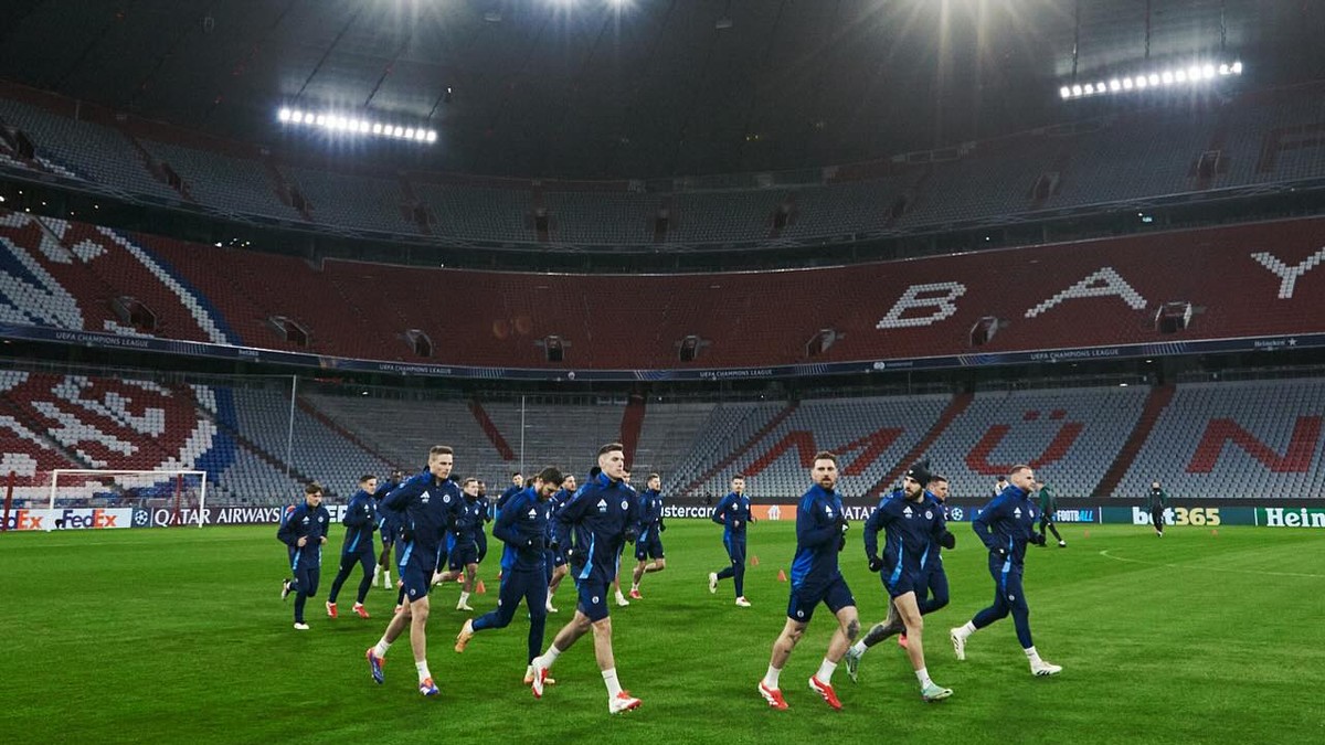 Futbalisti Slovana na tréningu v aréne Bayernu Mníchov. 