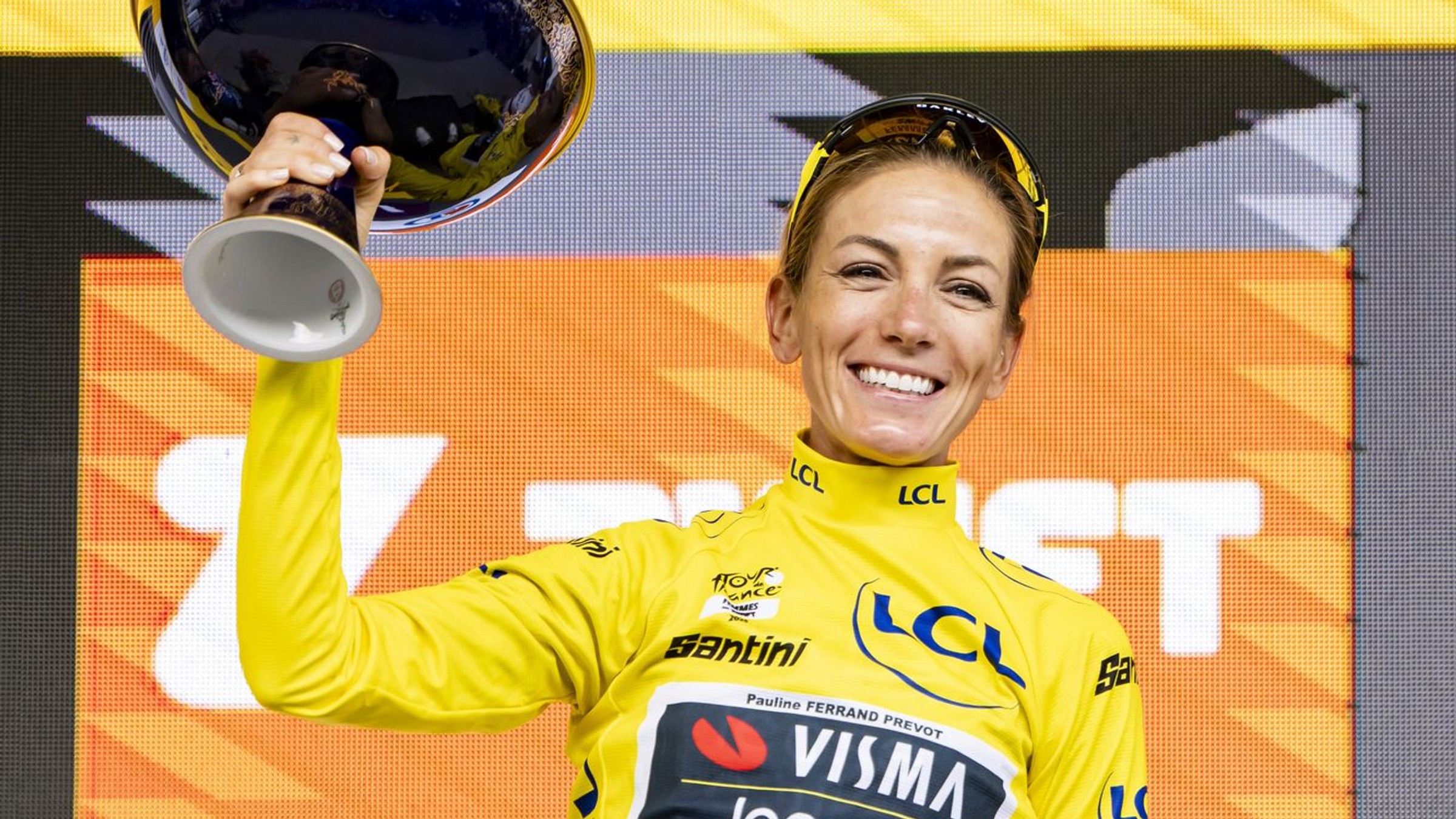 Pauline Ferrand-Prevotová získala žltý dres na Tour de France Femmes 2025. 