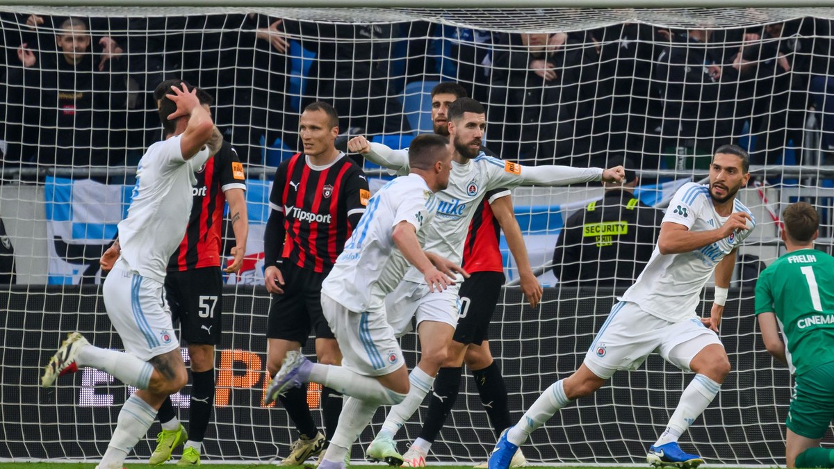 Fotka zo zápasu ŠK Slovan Bratislava - FC Spartak Trnava.