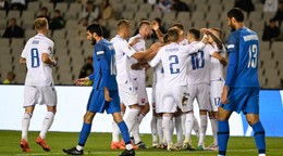 Slovenskí futbalisti sa tešia po strelenom góle v zápase Azerbajdžan - Slovensko v skupine 1 C-divízie Ligy národov.