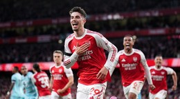 Kai Havertz oslavuje gól do siete Burnley.