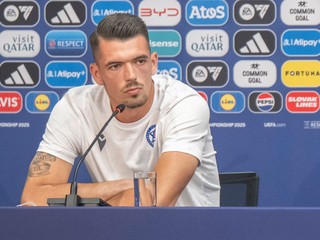Brankár slovenskej futbalovej reprezentácie do 21 rokov Ľubomír Belko.