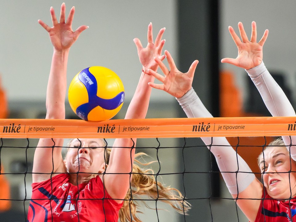 Volejbalistky Slávia EUBA počas zápasu.