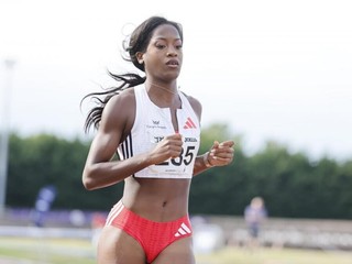 Cyrena Sambová-Mayelová. 