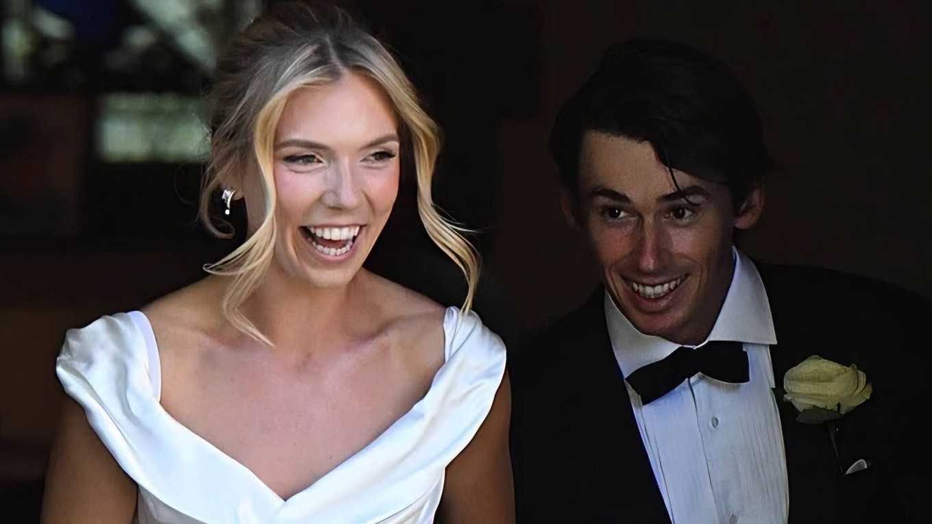 Alex de Minaur a Katie Boulterová.