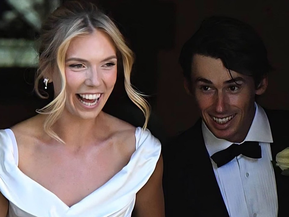 Alex de Minaur a Katie Boulterová.