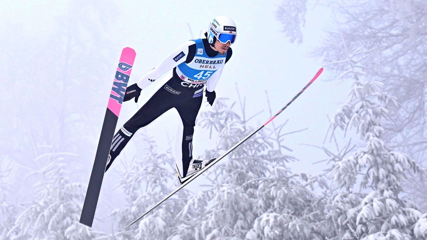 Nórsky skokan Johann Andre Forfang.