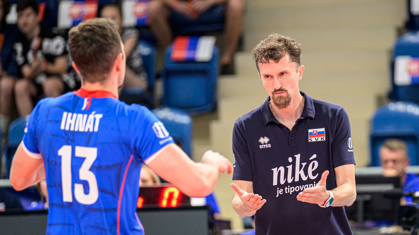 Jakub Ihnát (Slovensko) a hlavný tréner Slovenska Michal Masný.