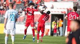 Futbalisti MFK Zvolen oslavujú gól