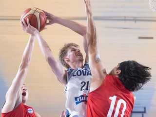 Slovenský basketbalista Marek Doležaj v zápase proti Rakúsku.