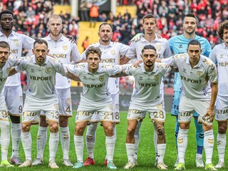 Ľubomír Šatka so spoluhráčmi zo Samsunsporu.
