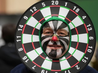 Fanúšik počas MS v šípkach. 