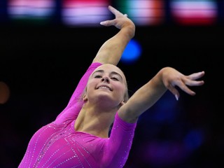 Americká gymnastka Claire Peasová.