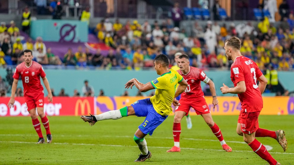 Gólové zakončenie Casemira v zápase Brazília - Švajčiarsko na MS vo futbale 2022.