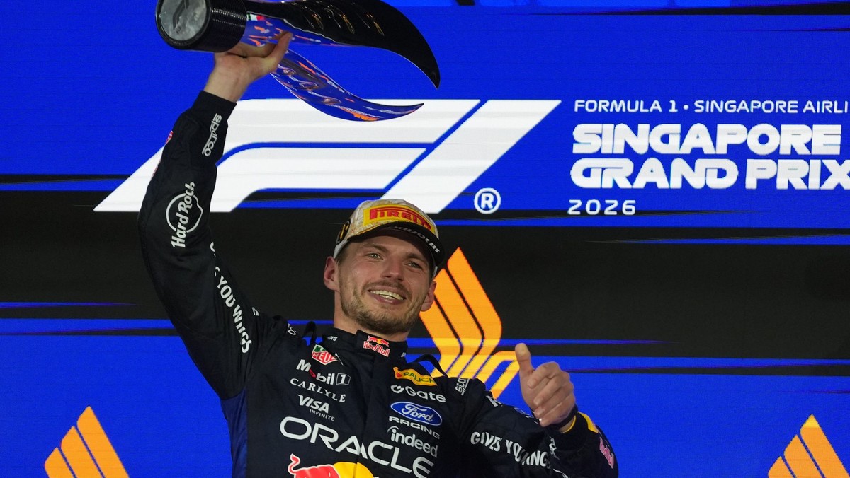 Max Verstappen sa teší z triumfu