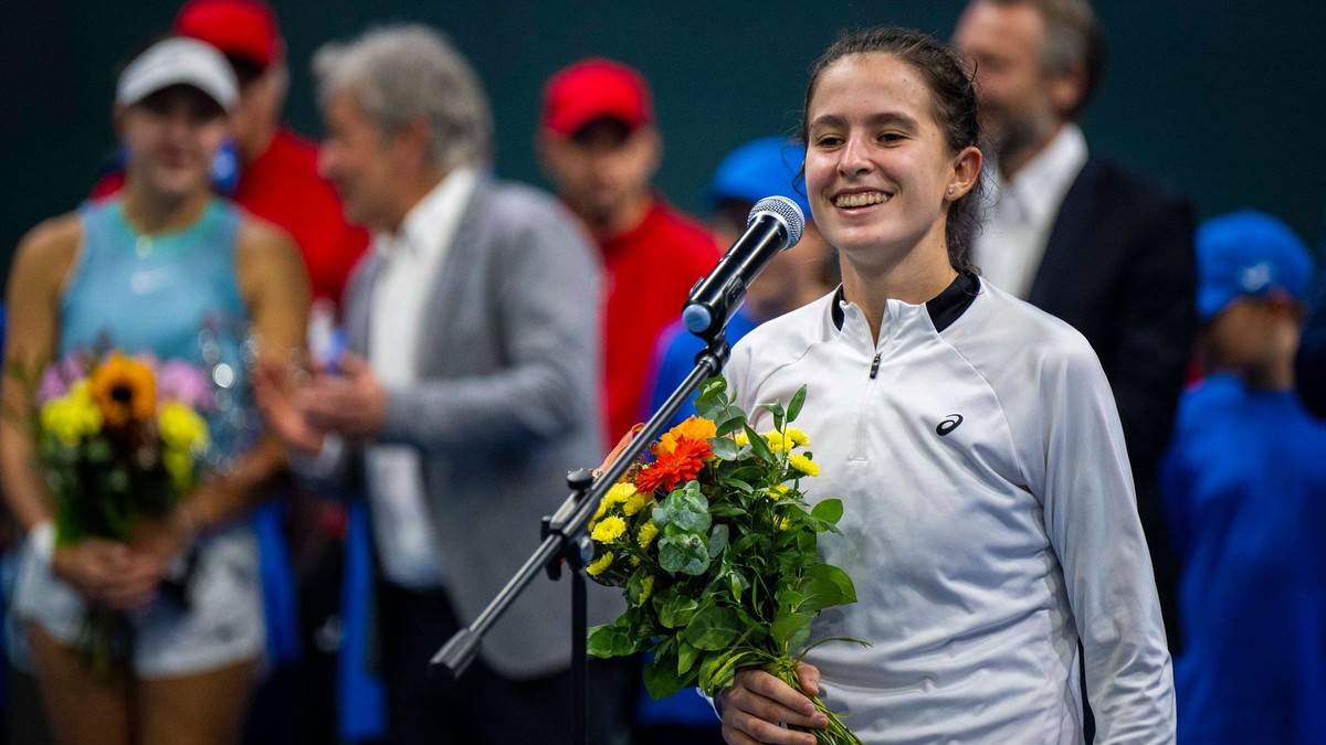 15-ročná slovenská tenistka Mia Pohánková sa stala víťazkou dvojhry na turnaji J&T Banka Slovak Open.