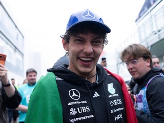 Kimi Antonelli po triumfe v Kanade.