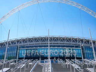 Dejiskom finále EURO 2020 bude londýnske Wembley.