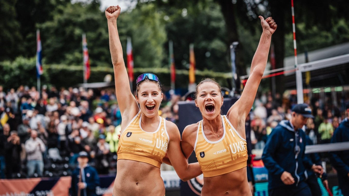 Maryna Hladunová a Tetiana Lazarenková