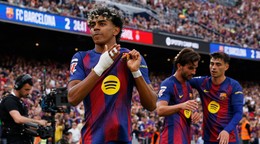 Lamine Yamal v drese Barcelony.