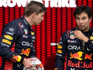 Max Verstappen a Sergio Pérez po šprinte v rakúskom Spielbergu.