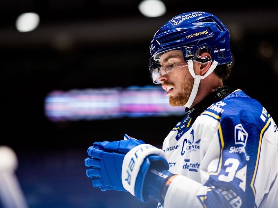 Peter Cehlárik v drese Leksandu.