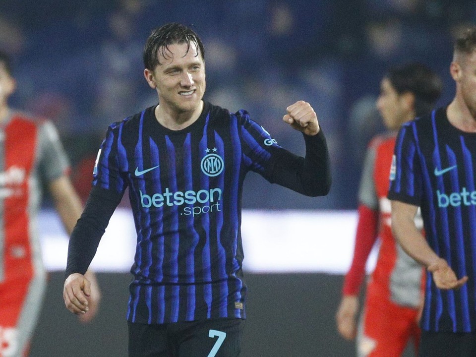 Hráči Interu oslavujú gól