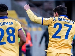 Futbalisti Dunajskej Stredy Ammar Ramadan a César Blackman.