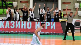 Basketbali BC Prievidza v zápase proti Botevgradu.