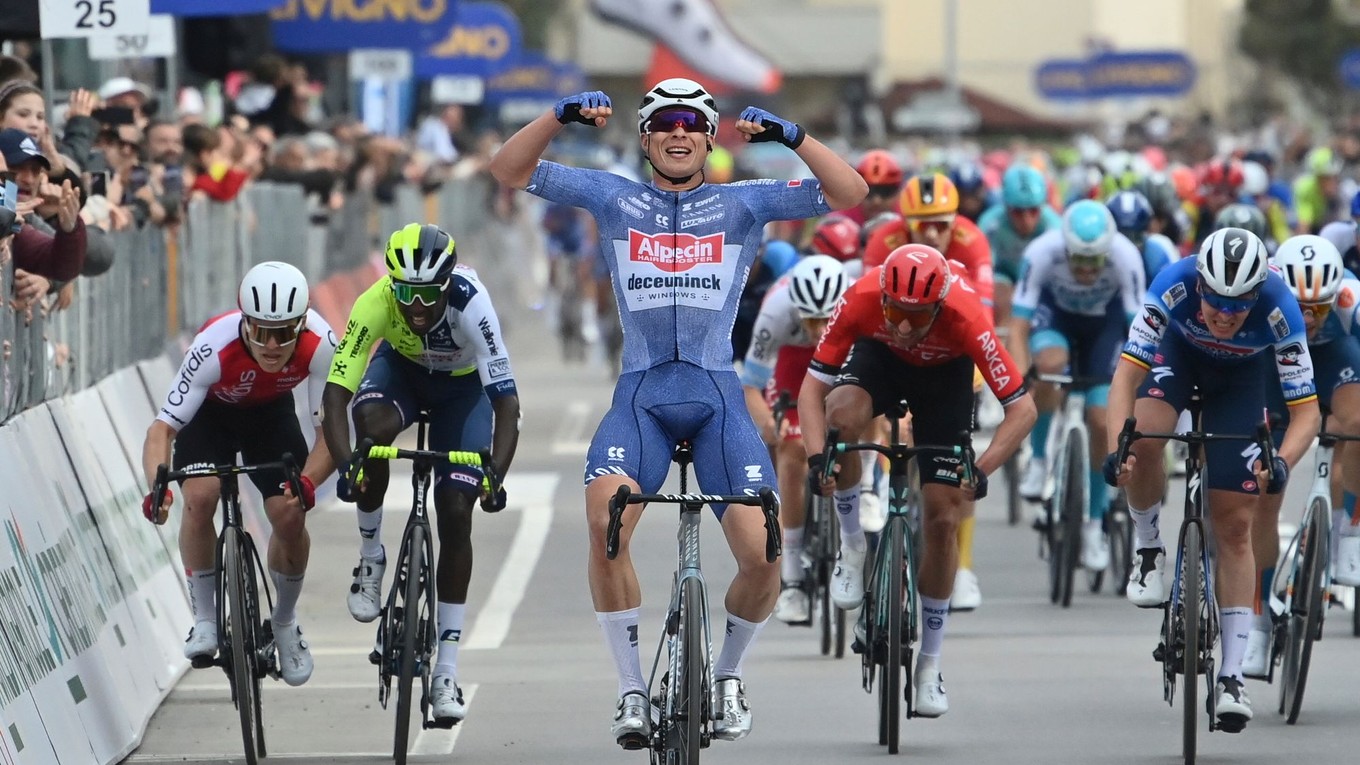 Belgický cyklista Jasper Philipsen vyhral 2. etapu na pretekoch Tirreno - Adriatico 2024.