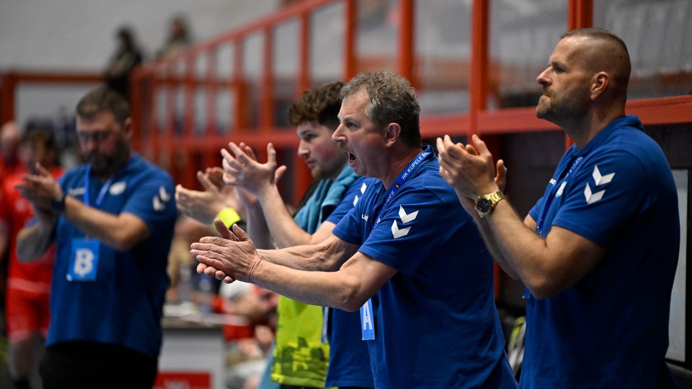 Striedačka HK Kúpele Bojnice povzbudzuje.