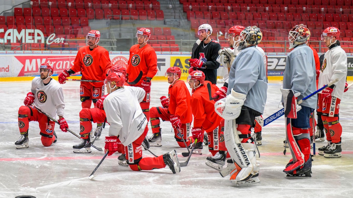 hokejisti HC Prešov počas tréningu