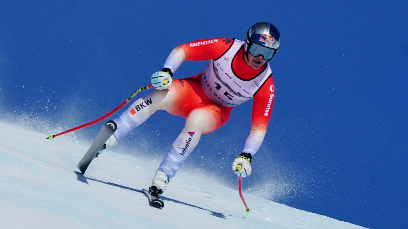 Franjo von Allmen počas zjazdu mužov v Crans Montane.