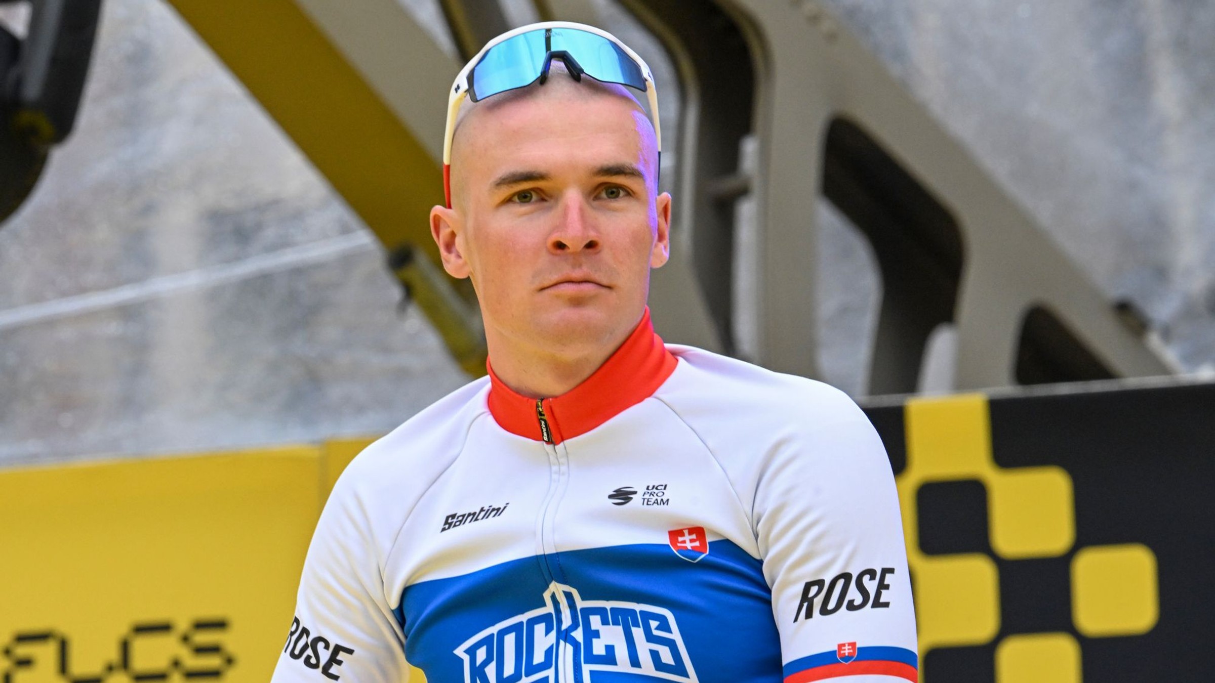 Slovenský cyklista Lukáš Kubiš v drese tímu Unibet Rose Rockets. 