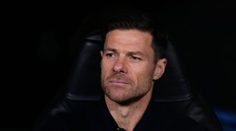 Tréner Realu Madrid Xabi Alonso reaguje pred zápasom 6. kola ligovej fázy Ligy majstrov Real Madrid - Manchester City.