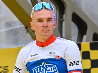 Slovenský cyklista Lukáš Kubiš v drese tímu Unibet Rose Rockets. 