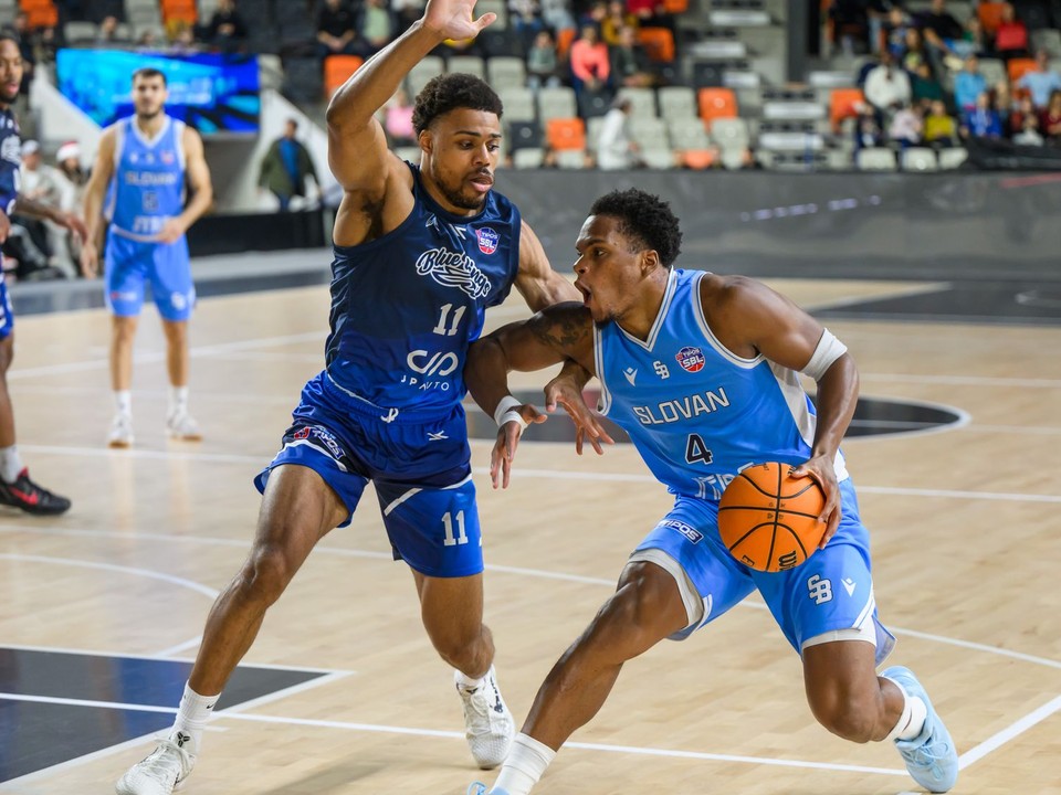 Fotka zo zápasu BC Slovan Bratislava - Nitra Blue Wings.