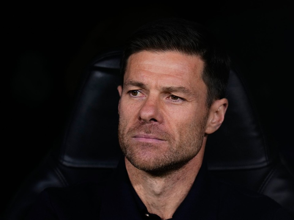 Tréner Realu Madrid Xabi Alonso reaguje pred zápasom 6. kola ligovej fázy Ligy majstrov Real Madrid - Manchester City.