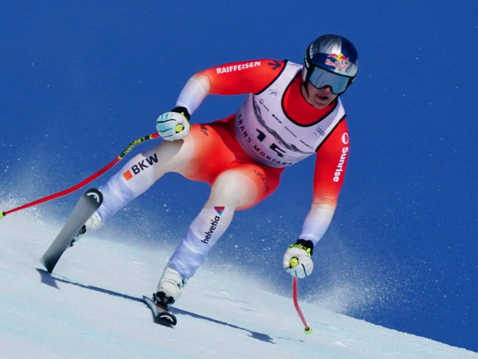 Franjo von Allmen počas zjazdu mužov v Crans Montane.