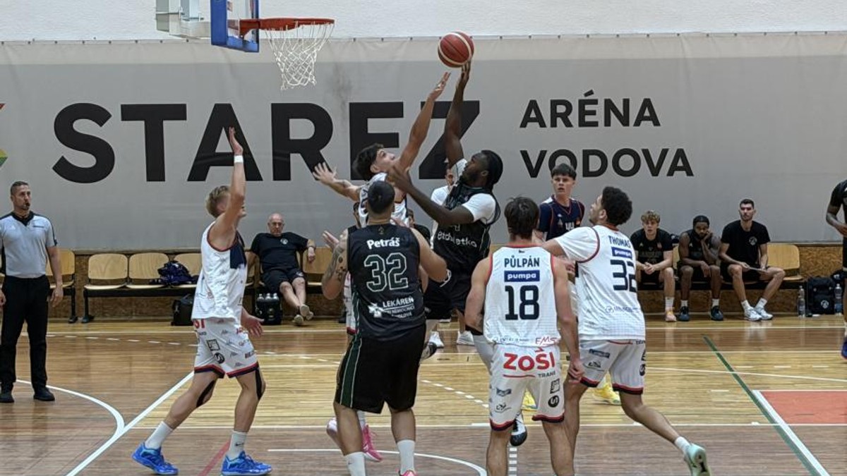 Momentka zo zápasu Pumpa Basket Brno – MBK Handlová