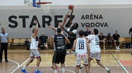 Momentka zo zápasu Pumpa Basket Brno – MBK Handlová