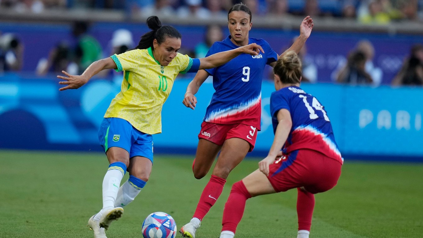 Brazílska futbalistka Marta vo finálovom zápase proti USA.