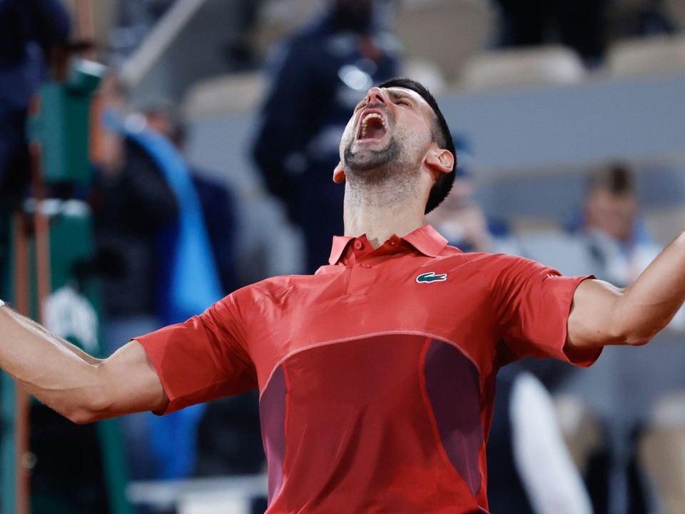 Srbský tenista Novak Djokovič postúpil do osemfinále Roland Garros 2024.