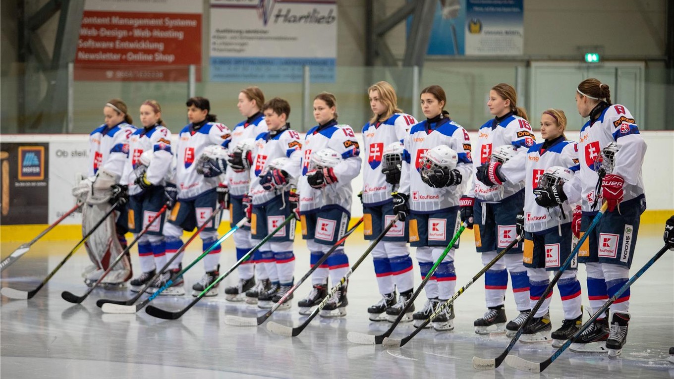 Program, výsledky, tabuľky a skupiny - Slovensko na MS v hokeji žien do 18 rokov 2023.